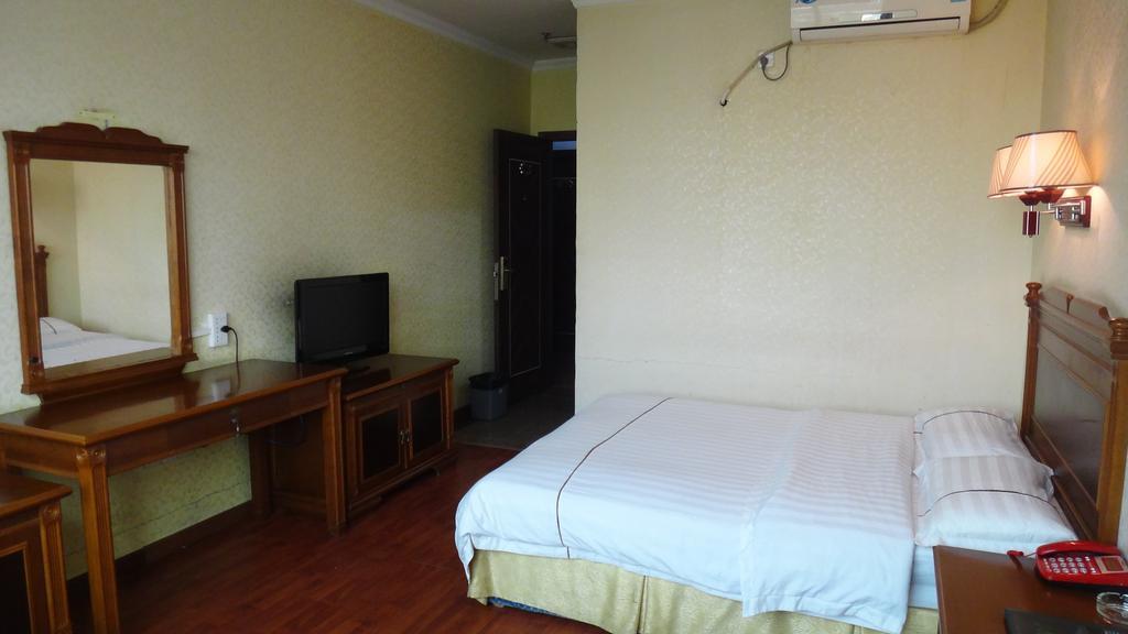 Guangzhou Jingdu Hotel Bilik gambar